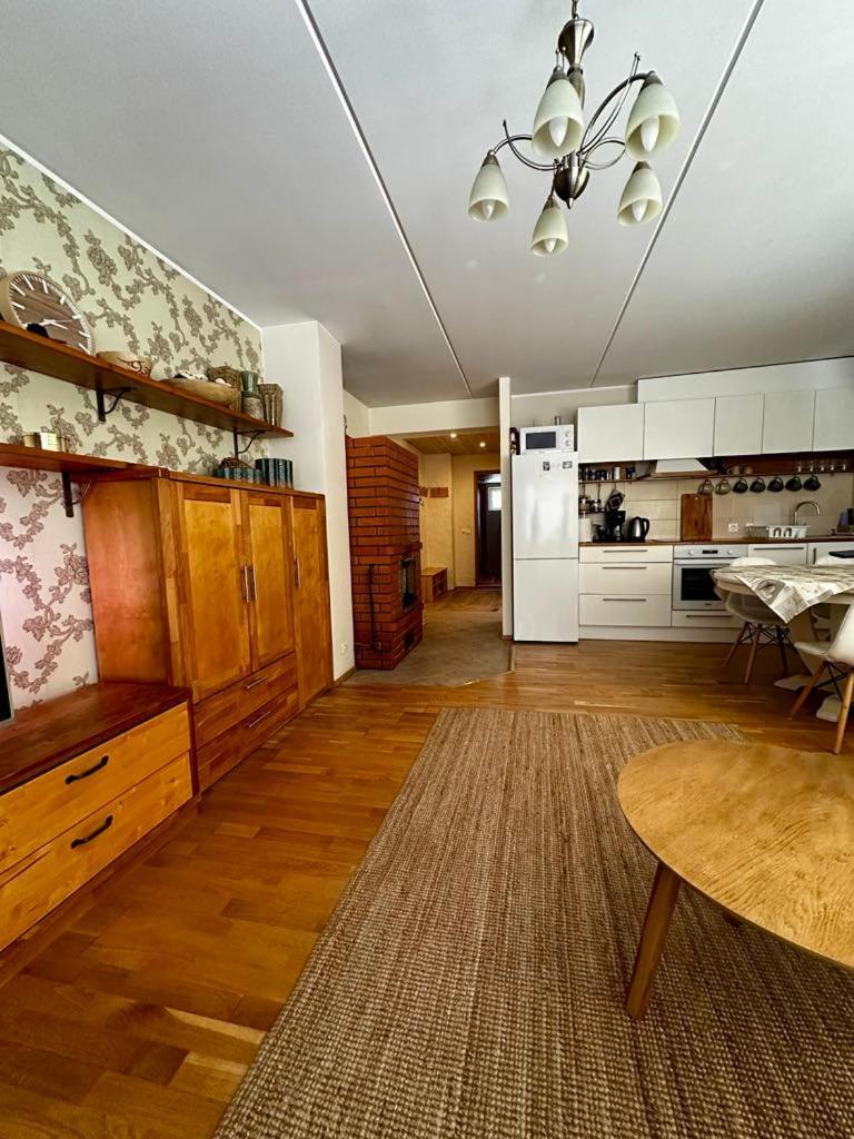 Tolli Apartment Курессааре Экстерьер фото